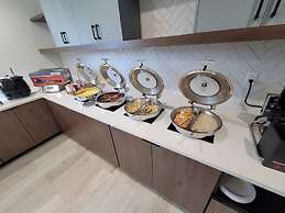 Holiday Inn Express Federal Way Seattle South by IHG