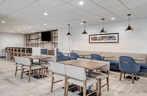 Holiday Inn Express Federal Way Seattle South by IHG