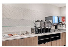 Holiday Inn Express Federal Way Seattle South by IHG