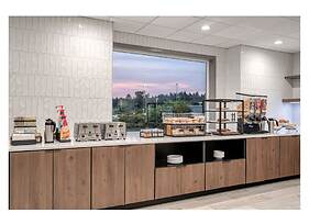 Holiday Inn Express Federal Way Seattle South by IHG