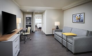 Holiday Inn Hotel & Suites Oakville @ Bronte by IHG