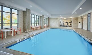 Holiday Inn Hotel & Suites Oakville @ Bronte by IHG