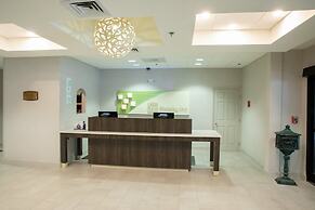 Holiday Inn Hotel & Suites Raleigh / Cary by IHG