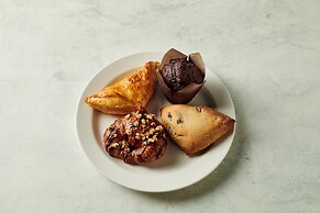 Holiday Inn Hotel & Suites Raleigh / Cary by IHG