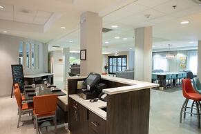 Holiday Inn Hotel & Suites Raleigh / Cary by IHG