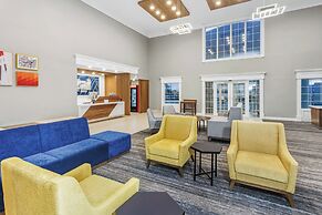 Holiday Inn Express & Suites Bloomington - Normal by IHG