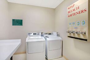La Quinta Inn & Suites by Wyndham Springfield South