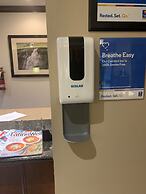 Days Inn by Wyndham Austintown