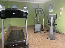 Days Inn by Wyndham Austintown