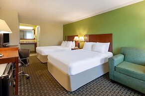 Days Inn by Wyndham Austintown