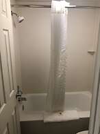 Days Inn by Wyndham Austintown