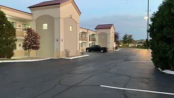 Days Inn by Wyndham Austintown