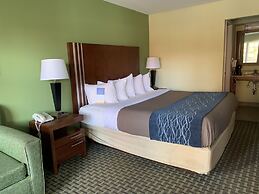 Days Inn by Wyndham Austintown