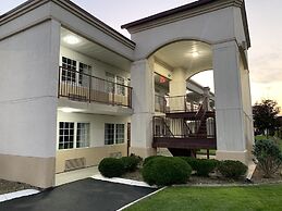 Days Inn by Wyndham Austintown