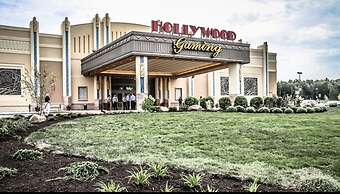 Days Inn by Wyndham Austintown