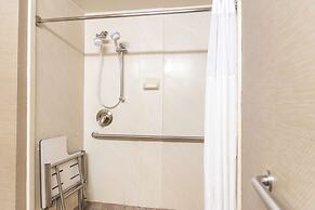 Hampton Inn Muskegon