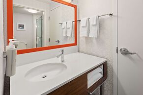 Hampton Inn & Suites Scottsburg