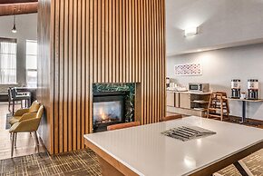 Hampton Inn & Suites Scottsburg