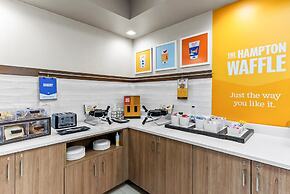 Hampton Inn & Suites Scottsburg
