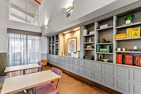 Hampton Inn & Suites Scottsburg