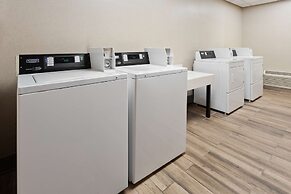 Hampton Inn & Suites Scottsburg