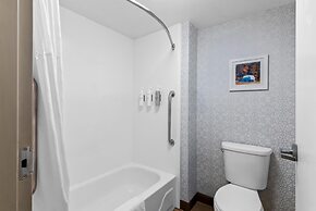Hampton Inn & Suites Scottsburg