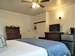 Cherokee Lodge