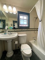 Cherokee Lodge