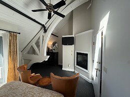 Belfry Inn & Bistro