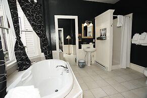 Belfry Inn & Bistro