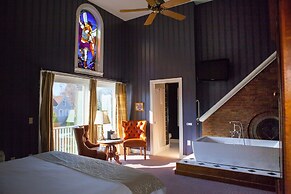 Belfry Inn & Bistro