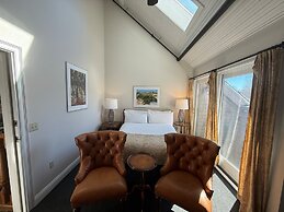 Belfry Inn & Bistro