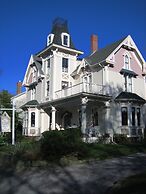 Belfry Inn & Bistro