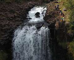 The Inn at Kulaniapia Falls