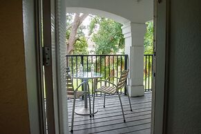 The Eo Inn - Downtown