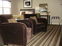 The Eo Inn - Downtown