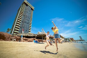 El Cid Castilla Beach Hotel