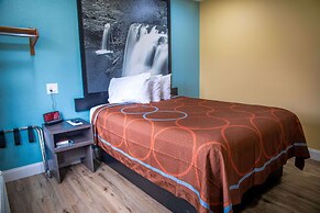 Super 8 by Wyndham Mountain Home