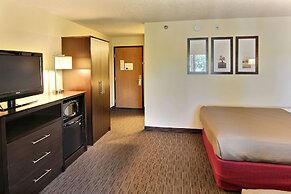 Blossom Hotel & Suites Traverse City