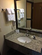 Blossom Hotel & Suites Traverse City