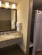 Blossom Hotel & Suites Traverse City
