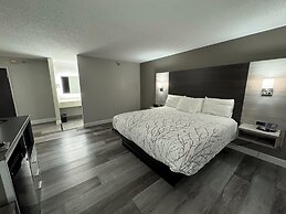 HomeTown Inn & Suites