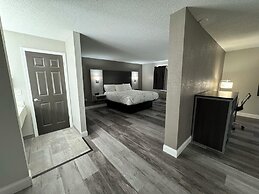 HomeTown Inn & Suites