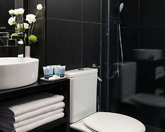 Sea Side by Zvieli Hotels