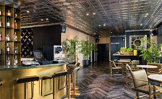 Sea Side by Zvieli Hotels