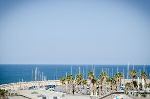 Sea Side by Zvieli Hotels