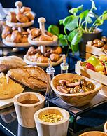 Sea Side by Zvieli Hotels