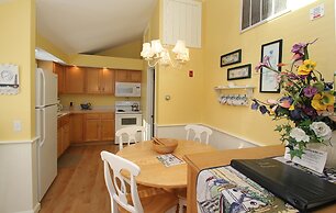 Colonial Acres Resort