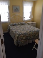 Colonial Acres Resort