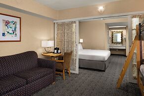 Anaheim Portofino Inn and Suites